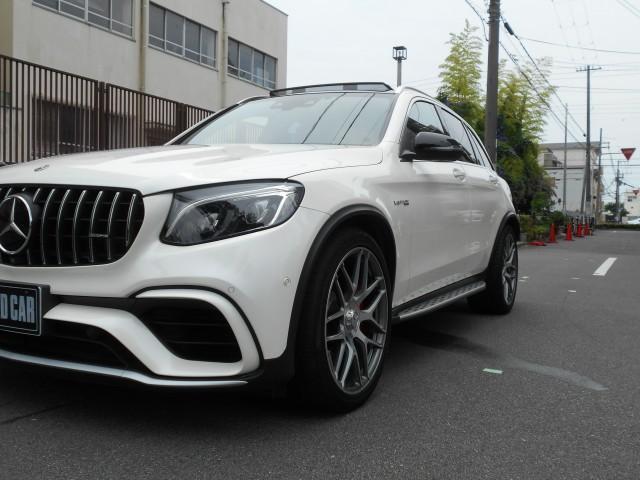 ＧＬＣ ＧＬＣ６３　Ｓ　４マチック＋　黒革シートヒーター　パノラマサンルーフ　ナビ　ＴＶ　３６０°ビューモニター　ブルメスターサウンド　ＡＭＧエグゾースト・ステアリング　２１インチアルミ　レッドキャリパー　オートテールゲート　ＨＵＤ（5枚目）