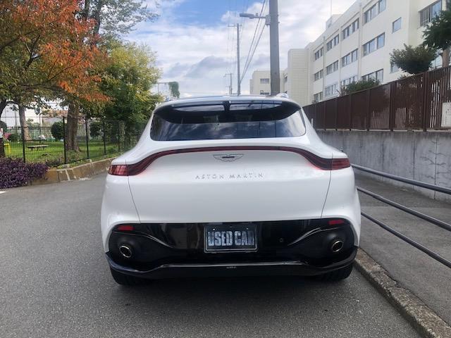 DBX ベースグレード 4、0 V8 4WD 黒革前後ベンチレーションシート シートヒーター ナビ TV 全方位モニター パノラマガラスルーフ パワーテールゲート パドルシフト 22インチアルミ レッドキャリパー(3枚目)