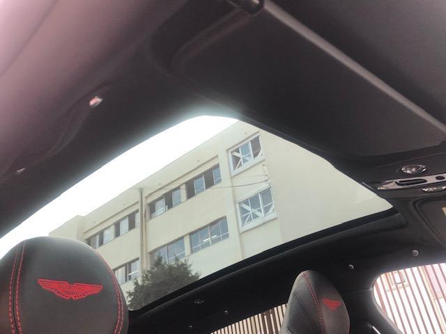 DBX ベースグレード 4、0 V8 4WD 黒革前後ベンチレーションシート シートヒーター ナビ TV 全方位モニター パノラマガラスルーフ パワーテールゲート パドルシフト 22インチアルミ レッドキャリパー(12枚目)