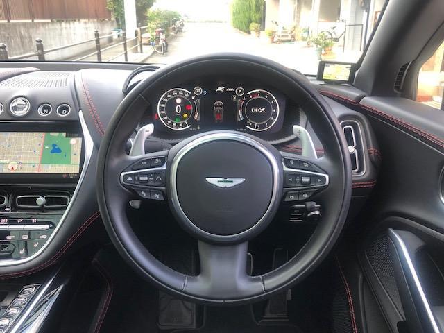 DBX ベースグレード 4、0 V8 4WD 黒革前後ベンチレーションシート シートヒーター ナビ TV 全方位モニター パノラマガラスルーフ パワーテールゲート パドルシフト 22インチアルミ レッドキャリパー(16枚目)