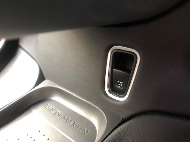 DBX ベースグレード 4、0 V8 4WD 黒革前後ベンチレーションシート シートヒーター ナビ TV 全方位モニター パノラマガラスルーフ パワーテールゲート パドルシフト 22インチアルミ レッドキャリパー(53枚目)