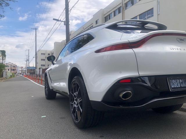 DBX ベースグレード 4、0 V8 4WD 黒革前後ベンチレーションシート シートヒーター ナビ TV 全方位モニター パノラマガラスルーフ パワーテールゲート パドルシフト 22インチアルミ レッドキャリパー(56枚目)