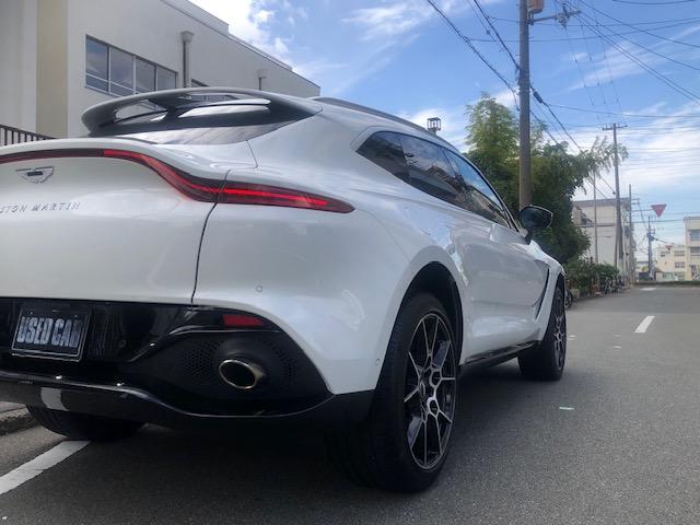 DBX ベースグレード 4、0 V8 4WD 黒革前後ベンチレーションシート シートヒーター ナビ TV 全方位モニター パノラマガラスルーフ パワーテールゲート パドルシフト 22インチアルミ レッドキャリパー(57枚目)