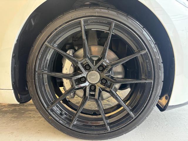 モデル3 RWD スタンダードレンジ ブラックエディション パフォーマンスバンパー パフォーマンスリヤディフューザー ウェッズ FZERO 20インチ鍛造ホイールオリジナルブラックバージョン(27枚目)