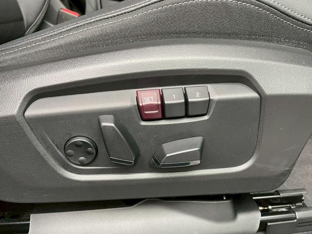 Ｘ１ ｘＤｒｉｖｅ　２０ｄ　Ｍスポーツ　ハイラインパッケージ・ヴァーネスカブラックレザーシート・Ｈａｒｍａｎ／Ｋａｒｄｏｎ・シートヒーター・ＨＵＤ・カーブドディスプレイ　アダプティブＭサスペンション・アダプティブＬＥＤヘッドライト（48枚目）