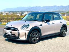 【レンタカー！】国産車・輸入車あわせて新型車両を中心い、２０台ほど保有しております♪レンタカーのご利用や、事故台車などの対応もお任せ下さい！ 5