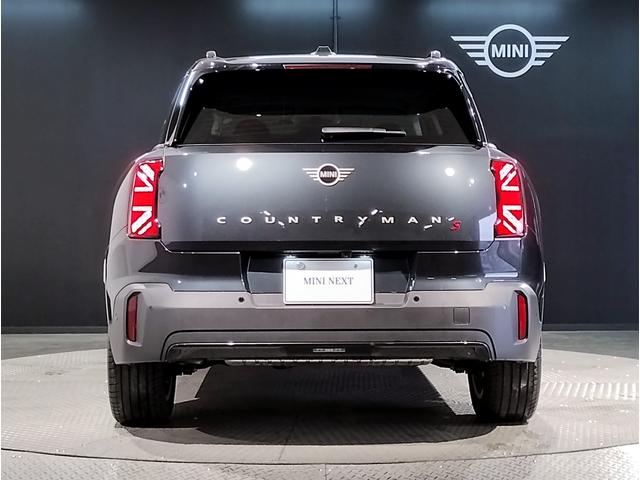 ＭＩＮＩ カントリーマンＳオール４　クラシック・トリム　元デモレンタ　追従型クルーズコントロール　ヘッドアップディスプレイ　ＡｐｐｌｅＣａｒＰｌａｙ　シートヒーター　ステアリングヒーター　ハーマンカードンスピーカー　電動リアゲート　ＬＥＤヘッドライト（25枚目）