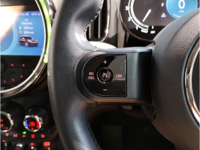 ＭＩＮＩ クーパーＤ　クロスオーバー　クラシック・トリム　１オーナー　後期モデル　液晶メーター　衝突軽減ブレーキ　バックカメラ　アンビエントライト　パーキングアシスト　シートヒーター　ＬＥＤヘッドライト　クルーズコントロール　Ｂｌｕｅｔｏｏｔｈ　ミラーＥＴＣ（40枚目）