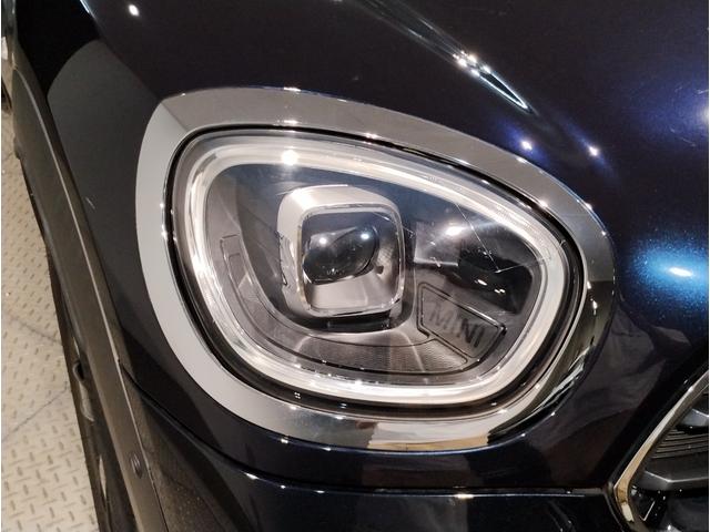 ＭＩＮＩ クーパーＤ　クロスオーバー　クラシック・トリム　１オーナー　後期モデル　液晶メーター　衝突軽減ブレーキ　バックカメラ　アンビエントライト　パーキングアシスト　シートヒーター　ＬＥＤヘッドライト　クルーズコントロール　Ｂｌｕｅｔｏｏｔｈ　ミラーＥＴＣ（80枚目）