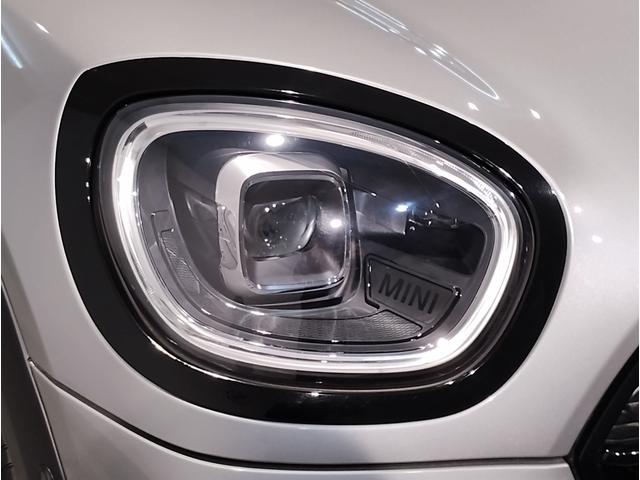 ＭＩＮＩ クパＳＥクロスオバオル４プレミアム＋Ｐクラシクトリム　後期モデル　茶革シート　シートヒーター　バックカメラ　追従式クルーズコントロール　ＯＰ１８インチＡＷ　インテリジェントセーフティー　アンビエントライト　ＬＥＤヘッドライト　コンフォートアクセス（78枚目）