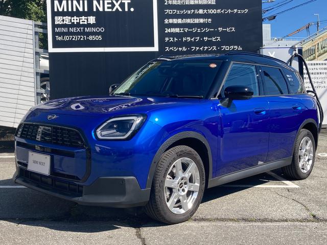 ＭＩＮＩ カントリーマンＤ　クラシック・トリム　弊社デモレンタ　メモリ機能付パワーシート　運転席マッサージ機能　ハーマンカードンサウンド　シートヒーター　ステアリングヒーターヘッドアップディスプレイ　追従型クルコン　全周囲カメラ　バックカメラ（7枚目）