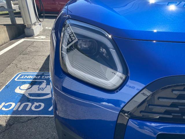 ＭＩＮＩ カントリーマンＤ　クラシック・トリム　弊社デモレンタ　メモリ機能付パワーシート　運転席マッサージ機能　ハーマンカードンサウンド　シートヒーター　ステアリングヒーターヘッドアップディスプレイ　追従型クルコン　全周囲カメラ　バックカメラ（56枚目）