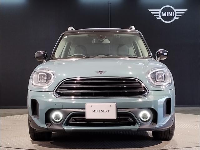 MINI クーパーDクロスオーバープレミアム+Pクラシクトリム 後期モデル 1オーナー シートヒーター ハーフレザーシート デジタルメーター 電動リアゲート アクティブクルーズコントロール 純正HDDナビ バックカメラ 障害物センサー LED ETC 純正17AW(5枚目)