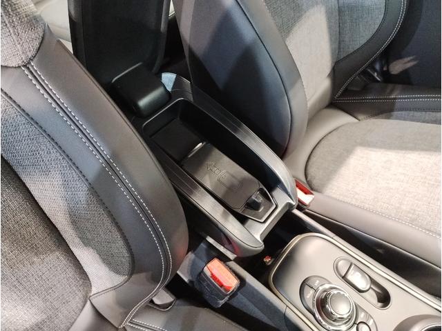 MINI クーパーDクロスオーバープレミアム+Pクラシクトリム 後期モデル 1オーナー シートヒーター ハーフレザーシート デジタルメーター 電動リアゲート アクティブクルーズコントロール 純正HDDナビ バックカメラ 障害物センサー LED ETC 純正17AW(43枚目)