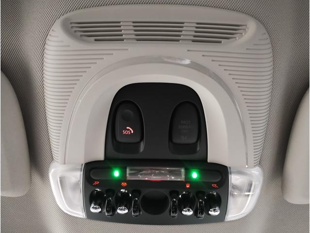 MINI クーパーDクロスオーバープレミアム+Pクラシクトリム 後期モデル 1オーナー シートヒーター ハーフレザーシート デジタルメーター 電動リアゲート アクティブクルーズコントロール 純正HDDナビ バックカメラ 障害物センサー LED ETC 純正17AW(44枚目)