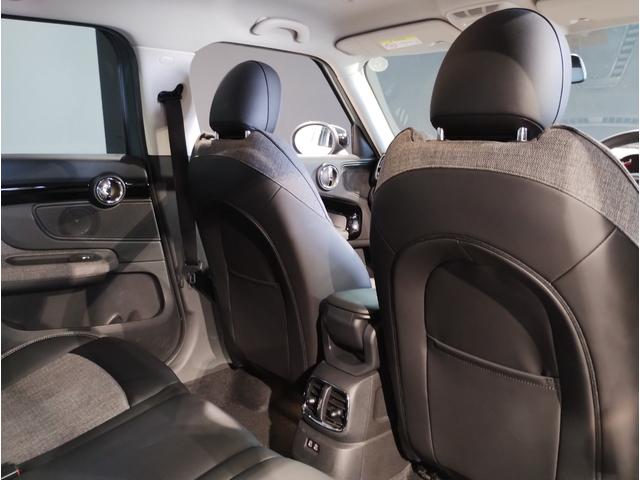 MINI クーパーSD クロスオーバー オール4 後期モデル 1オーナー ハーフレザーシート シートヒーター デジタルメーター 純正HDDナビ バックカメラ 障害物センサ 追従式クルコン LEDヘッドライト ETC 純正18AW コンフォートアクセス(17枚目)