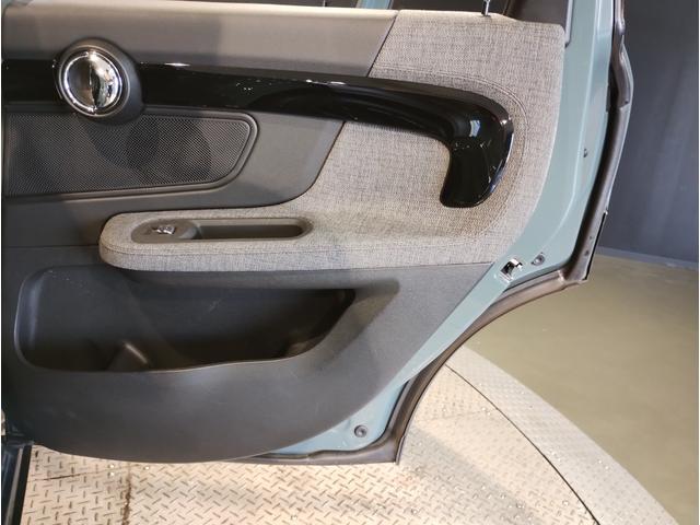 MINI クーパーSD クロスオーバー オール4 後期モデル 1オーナー ハーフレザーシート シートヒーター デジタルメーター 純正HDDナビ バックカメラ 障害物センサ 追従式クルコン LEDヘッドライト ETC 純正18AW コンフォートアクセス(48枚目)