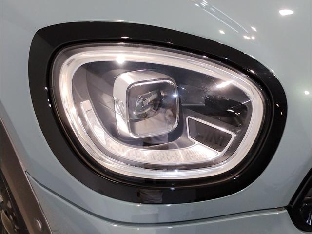 MINI クーパーSD クロスオーバー オール4 後期モデル 1オーナー ハーフレザーシート シートヒーター デジタルメーター 純正HDDナビ バックカメラ 障害物センサ 追従式クルコン LEDヘッドライト ETC 純正18AW コンフォートアクセス(52枚目)