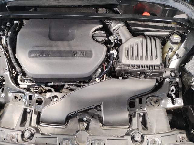 MINI クーパーSD クロスオーバー オール4 後期モデル 1オーナー ハーフレザーシート シートヒーター デジタルメーター 純正HDDナビ バックカメラ 障害物センサ 追従式クルコン LEDヘッドライト ETC 純正18AW コンフォートアクセス(67枚目)