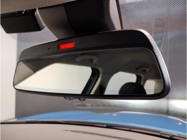 ＭＩＮＩ クーパーＤクロスオーバープレミアム＋Ｐクラシクトリム　後期モデル　電動リアゲート　追従式クルーズコントロール　液晶メーター　バックカメラ　ＬＥＤヘッドライト　衝突軽減ブレーキ　コーナーセンサー　シートヒーター　純正ナビ　ワイヤレス充電（61枚目）