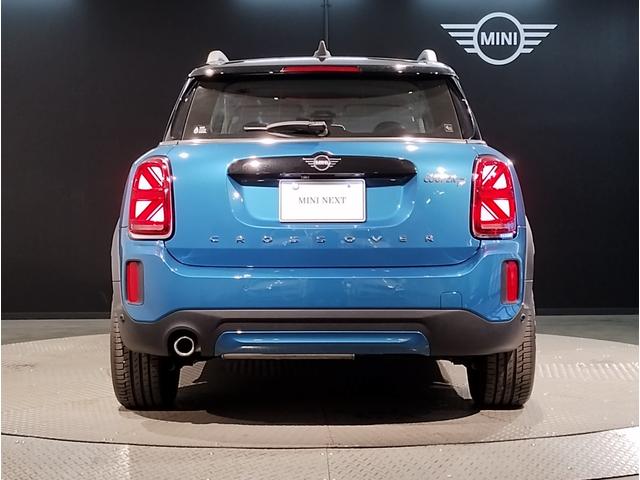 ＭＩＮＩ クーパーＤクロスオーバープレミアム＋Ｐクラシクトリム　後期モデル　電動リアゲート　追従式クルーズコントロール　液晶メーター　バックカメラ　ＬＥＤヘッドライト　衝突軽減ブレーキ　コーナーセンサー　シートヒーター　純正ナビ　ワイヤレス充電（69枚目）