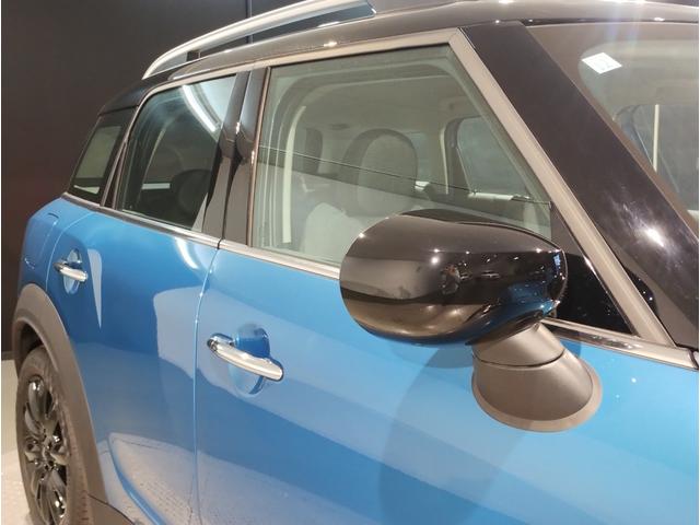 ＭＩＮＩ クーパーＤクロスオーバープレミアム＋Ｐクラシクトリム　後期モデル　電動リアゲート　追従式クルーズコントロール　液晶メーター　バックカメラ　ＬＥＤヘッドライト　衝突軽減ブレーキ　コーナーセンサー　シートヒーター　純正ナビ　ワイヤレス充電（76枚目）