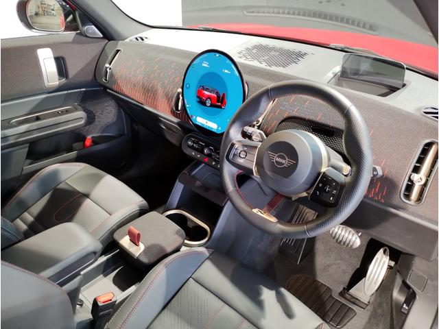 MINI ジョンクーパーワークス カントリーマンオール4JCW 元デモカー Lパッケージ 純正20インチAW JCW専用ブレーキ Harmankardon ヘッドアップディスプレイ ハーフレザー シート&ハンドルヒーター 電動シート 電動リアゲート 全周囲カメラ(13枚目)