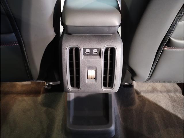 MINI ジョンクーパーワークス カントリーマンオール4JCW 元デモカー Lパッケージ 純正20インチAW JCW専用ブレーキ Harmankardon ヘッドアップディスプレイ ハーフレザー シート&ハンドルヒーター 電動シート 電動リアゲート 全周囲カメラ(22枚目)