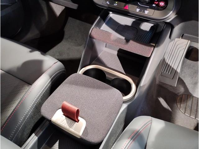 MINI ジョンクーパーワークス カントリーマンオール4JCW 元デモカー Lパッケージ 純正20インチAW JCW専用ブレーキ Harmankardon ヘッドアップディスプレイ ハーフレザー シート&ハンドルヒーター 電動シート 電動リアゲート 全周囲カメラ(45枚目)