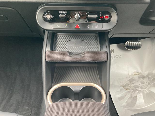 MINI ジョンクーパーワークス カントリーマンオール4JCW 弊社デモカー JCW専用20インチアルミ メモリ機能付パワーシート シートヒーター ヘッドアップディスプレイ パドルシフト ワイヤレス充電 LEDヘッドライト 追従型クルコン JCW専用キャリパー(11枚目)