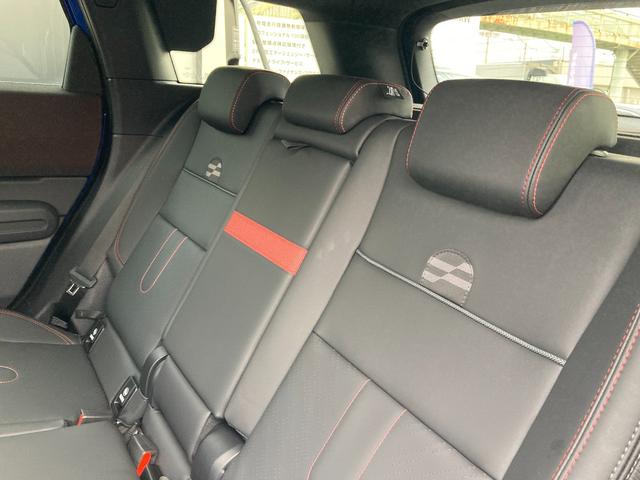 MINI ジョンクーパーワークス カントリーマンオール4JCW 弊社デモカー JCW専用20インチアルミ メモリ機能付パワーシート シートヒーター ヘッドアップディスプレイ パドルシフト ワイヤレス充電 LEDヘッドライト 追従型クルコン JCW専用キャリパー(32枚目)