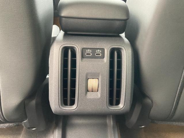 MINI ジョンクーパーワークス カントリーマンオール4JCW 弊社デモカー JCW専用20インチアルミ メモリ機能付パワーシート シートヒーター ヘッドアップディスプレイ パドルシフト ワイヤレス充電 LEDヘッドライト 追従型クルコン JCW専用キャリパー(33枚目)