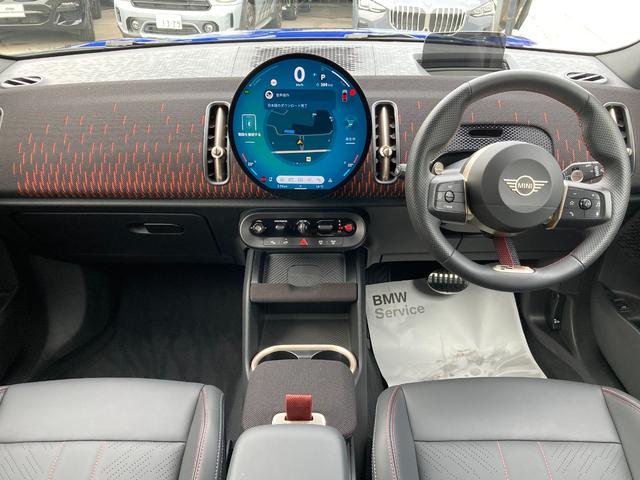 MINI ジョンクーパーワークス カントリーマンオール4JCW 弊社デモカー JCW専用20インチアルミ メモリ機能付パワーシート シートヒーター ヘッドアップディスプレイ パドルシフト ワイヤレス充電 LEDヘッドライト 追従型クルコン JCW専用キャリパー(34枚目)