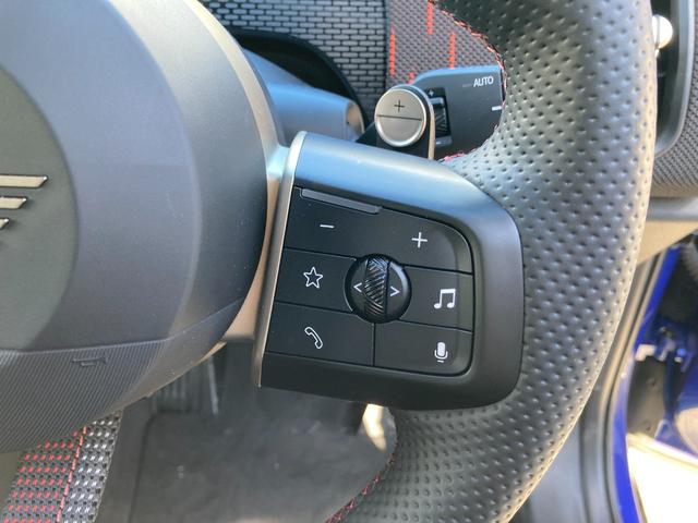 MINI ジョンクーパーワークス カントリーマンオール4JCW 弊社デモカー JCW専用シート メモリ機能付パワーシート シートヒーター JCW専用キャリパー 追従型クルコン ワイヤレス充電 全周囲カメラ 電動リアゲート ヘッドアップディスプレイ パドルシフト(35枚目)