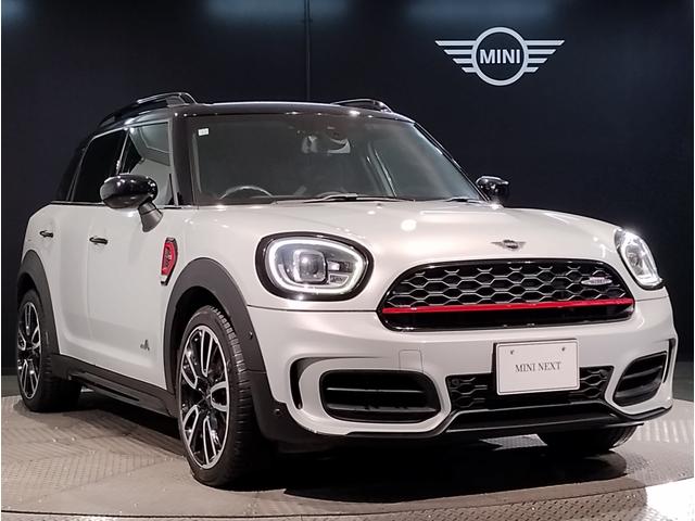 MINI ジョンクーパーワークス クロスオーバー 1オーナー 電動リアゲート ヘッドアップディスプレイ バックカメラ シートヒーター 19インチAW 衝突軽減ブレーキ Bluetooth 半革 純正ナビ パドルシフト 追従式クルーズコントロール(11枚目)
