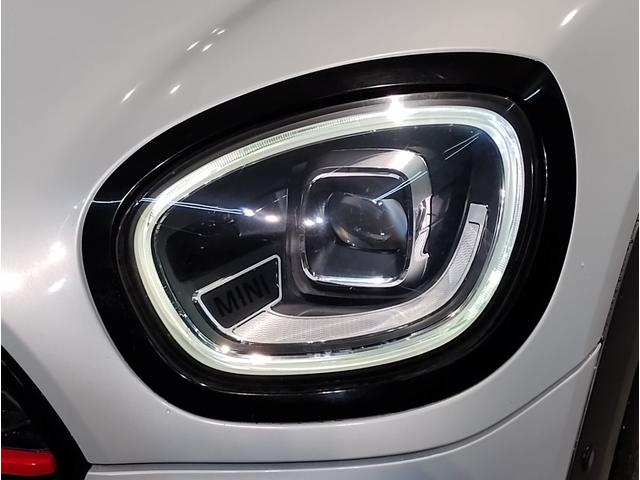 MINI ジョンクーパーワークス クロスオーバー 1オーナー 電動リアゲート ヘッドアップディスプレイ バックカメラ シートヒーター 19インチAW 衝突軽減ブレーキ Bluetooth 半革 純正ナビ パドルシフト 追従式クルーズコントロール(80枚目)