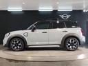 ＭＩＮＩ クーパーＤ　クロスオーバー　アンテイムドエディション　１オーナー　後期モデル　グリーンハーフレザー　シートヒーター　パーキングアシスト　ＡｐｐｌｅＣａｒｅＰｌａｙ　バックカメラ　コンフォートアクセス　ＬＥＤヘッドライト　純正１８インチＡＷ　ミラーＥＴＣ（6枚目）