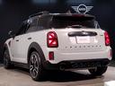 MINI ジョンクーパーワークス クロスオーバー 1オーナー 電動リアゲート ヘッドアップディスプレイ バックカメラ シートヒーター 19インチAW 衝突軽減ブレーキ Bluetooth 半革 純正ナビ パドルシフト 追従式クルーズコントロール(7枚目)