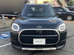 ԵΥåԥåȤդˤƥǥ󤵤줿ͣɣΣɤŪʥƥꥢϤͷӿդ̤ʥ֥ɤħƤޤ 5