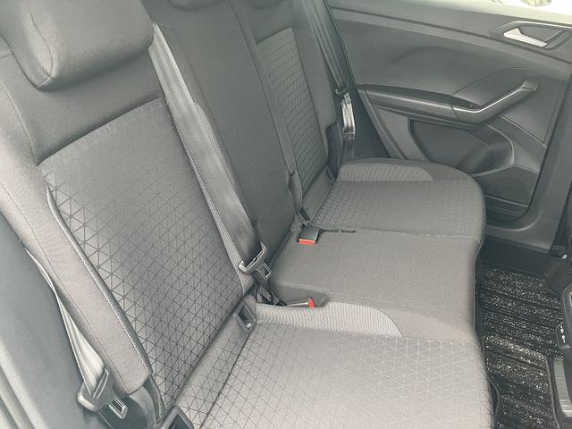 Ｔ－クロス ＴＳＩ　アクティブ　Ｎａｖｉ　アルミホイール　フォルクスワーゲン純正インフォテイメントシステム　パークディスタンスコントロール　ＬＥＤヘッドライト　パドルシフト　ＥＴＣ車載器　ドライブレコーダー（23枚目）