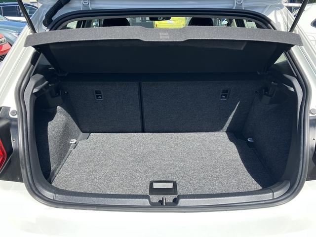 ポロ ＴＳＩコンフォートライン　Ｎａｖｉ　リアビューカメラ　デイタイムランニングライト　パークディスタンスコントロール　フォルクスワーゲン純正インフォテイメントシステム　ＵＳＢポート　ＥＴＣ車載器（30枚目）