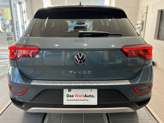 Ｔ－ロック ＴＳＩ　ブラックスタイル　Ｎａｖｉ　レザーシート　フォルクスワーゲン純正インフォテイメントシステム　パークディスタンスコントロール　ドライブレコーダー　ＬＥＤマトリックスヘッドライト　パワーテールゲート　アルミホイール（8枚目）