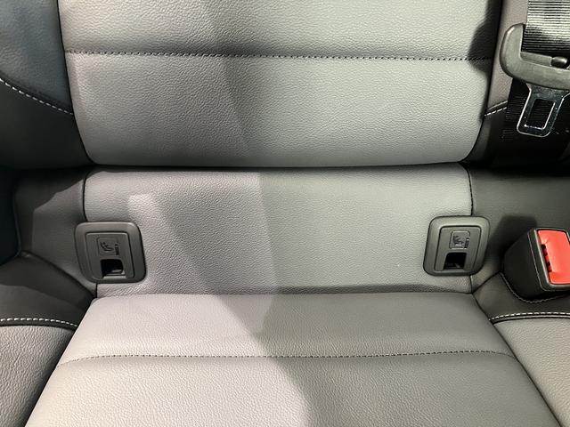 Ｔ－ロック ＴＳＩ　ブラックスタイル　Ｎａｖｉ　レザーシート　フォルクスワーゲン純正インフォテイメントシステム　パークディスタンスコントロール　ドライブレコーダー　ＬＥＤマトリックスヘッドライト　パワーテールゲート　アルミホイール（37枚目）