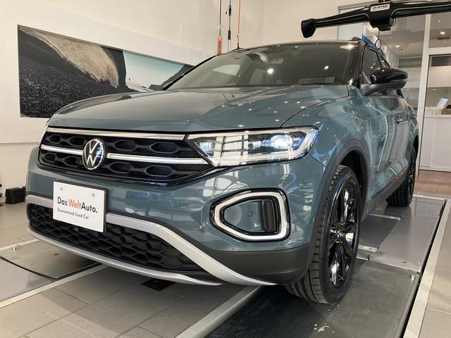 Ｔ－ロック ＴＳＩ　ブラックスタイル　Ｎａｖｉ　レザーシート　フォルクスワーゲン純正インフォテイメントシステム　パークディスタンスコントロール　ドライブレコーダー　ＬＥＤマトリックスヘッドライト　パワーテールゲート　アルミホイール（43枚目）