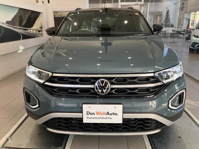 Ｔ－ロック ＴＳＩ　ブラックスタイル　Ｎａｖｉ　レザーシート　フォルクスワーゲン純正インフォテイメントシステム　パークディスタンスコントロール　ドライブレコーダー　ＬＥＤマトリックスヘッドライト　パワーテールゲート　アルミホイール（44枚目）