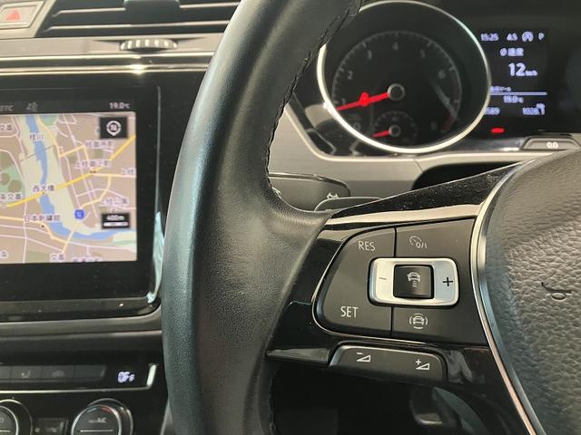 ゴルフトゥーラン ＴＳＩ　コンフォートライン　アップグレードパッケージ　スマートエントリー＆スタートシステム　　Ｎａｖｉ　フォルクスワーゲン純正インフォテイメントシステム　ＬＥＤヘッドライト　シルバールーフレール（28枚目）