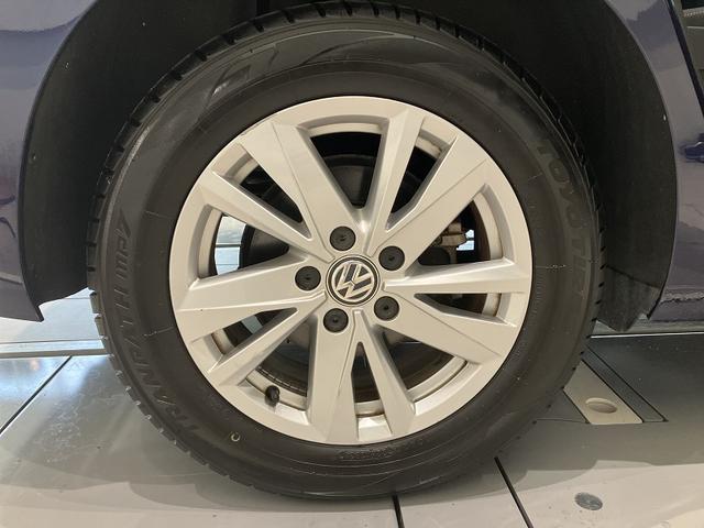 ゴルフトゥーラン ＴＳＩ　コンフォートライン　アップグレードパッケージ　スマートエントリー＆スタートシステム　　Ｎａｖｉ　フォルクスワーゲン純正インフォテイメントシステム　ＬＥＤヘッドライト　シルバールーフレール（40枚目）