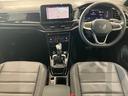 ＴＳＩ　ブラックスタイル　Ｎａｖｉ　レザーシート　フォルクスワーゲン純正インフォテイメントシステム　パークディスタンスコントロール　ドライブレコーダー　ＬＥＤマトリックスヘッドライト　パワーテールゲート　アルミホイール（14枚目）