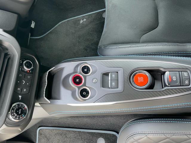 ピュア　サベルトバケットシート　４ポットキャリパー　ドライブレコーダー　ＥＴＣ　ガラスコーティング施工済み(22枚目)