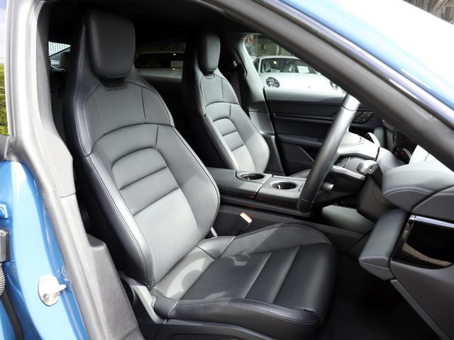 タイカン タイカン　パフォーマンスバッテリープラス　ネプチューンブルー　２０インチターボエアロホイール　スポーツクロノパッケージ　１４Ｗａｙコンフォートメモリーシート　４＋１シート　パワーステアリングプラス（12枚目）